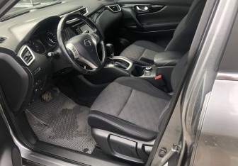 Подержанный автомобиль Nissan Qashqai 2014 года (9 фото)