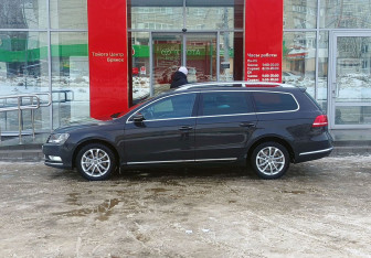 Подержанный автомобиль Volkswagen Passat Wagon 2011 года (8 фото)