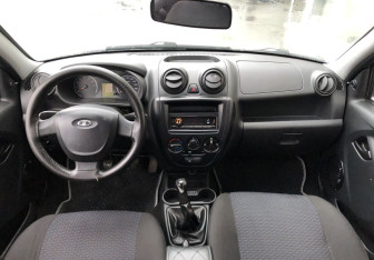 Подержанный автомобиль LADA (ВАЗ) Granta Sedan 2013 года (10 фото)