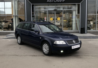 Подержанный автомобиль Volkswagen Passat Wagon 2003 года (3 фото)