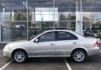 Подержанный автомобиль Nissan Almera Classic 2006 года (8 фото)