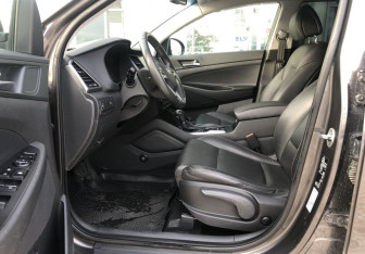 Подержанный автомобиль Hyundai Tucson 2016 года (9 фото)