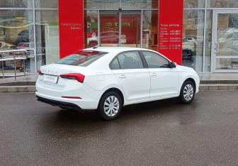 Подержанный автомобиль Skoda Rapid Liftback 2020 года (5 фото)