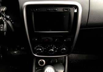 Подержанный автомобиль Renault Duster 2013 года (14 фото)