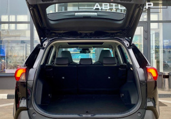 Новый Toyota RAV4 2025 (6 фото)