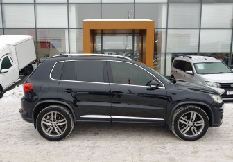 Подержанный автомобиль Volkswagen Tiguan 2014 года (4 фото)
