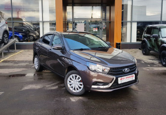 Подержанный автомобиль LADA (ВАЗ) Vesta Sedan 2021 года (3 фото)