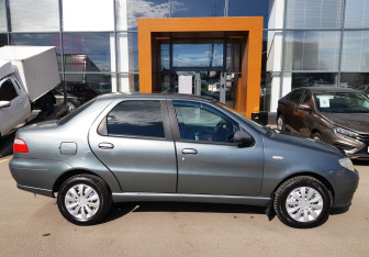 Подержанный автомобиль Fiat Albea 2008 года (4 фото)