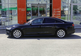 Подержанный автомобиль Audi A6 Sedan 2018 года (8 фото)