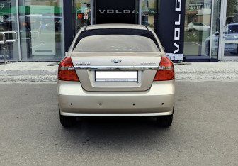 Подержанный автомобиль Chevrolet Aveo Sedan 2007 года (6 фото)