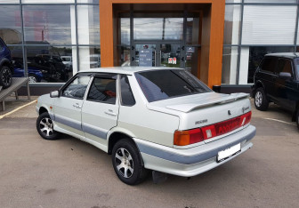 Подержанный автомобиль LADA (ВАЗ) 2115 2005 года (7 фото)