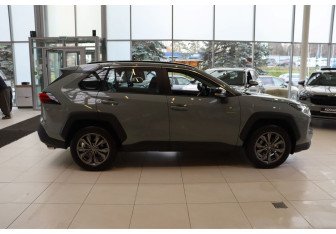 Новый Toyota RAV4 2025 (4 фото)
