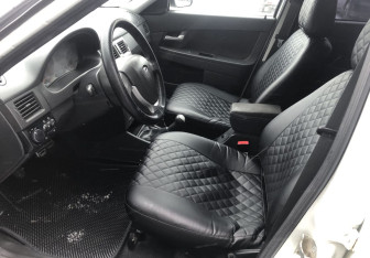 Подержанный автомобиль LADA (ВАЗ) Priora Sedan 2013 года (9 фото)