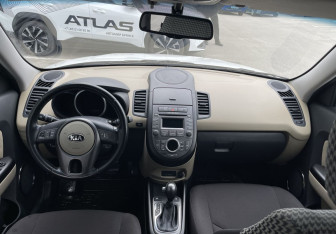 Подержанный автомобиль Kia Soul 2012 года (10 фото)
