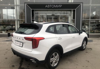 Подержанный автомобиль Haval Jolion 2024 года (5 фото)