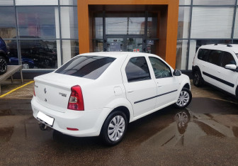 Подержанный автомобиль Renault Logan Sedan 2013 года (5 фото)
