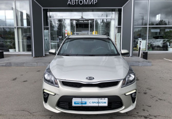 Подержанный автомобиль Kia Rio Sedan 2019 года (2 фото)