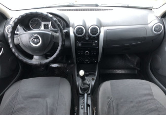 Подержанный автомобиль LADA (ВАЗ) Largus Wagon 2012 года (10 фото)