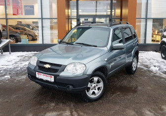 Подержанный автомобиль Chevrolet Niva 2012 года (1 фото)