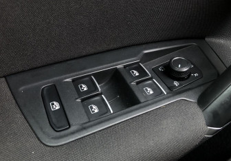 Подержанный автомобиль Volkswagen Tiguan 2018 года (13 фото)