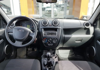 Подержанный автомобиль LADA (ВАЗ) Granta Liftback 2015 года (11 фото)