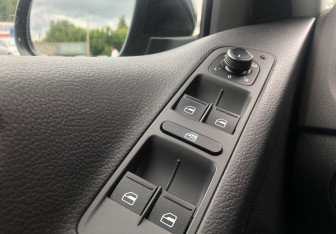 Подержанный автомобиль Volkswagen Tiguan 2016 года (12 фото)