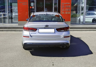 Подержанный автомобиль Kia Optima Sedan 2019 года (6 фото)