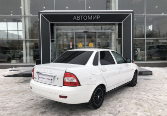 Подержанный автомобиль LADA (ВАЗ) Priora Sedan 2013 года (5 фото)