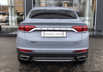 Подержанный автомобиль Geely Tugella 2021 года (6 фото)