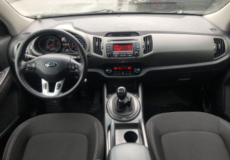 Подержанный автомобиль Kia Sportage 2014 года (10 фото)