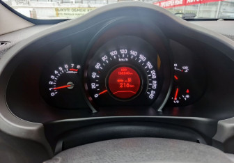 Подержанный автомобиль Kia Sportage 2011 года (13 фото)