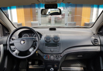 Подержанный автомобиль Chevrolet Aveo Sedan 2009 года (11 фото)