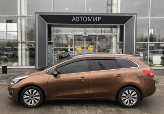 Подержанный автомобиль Kia Ceed Wagon 2016 года (8 фото)