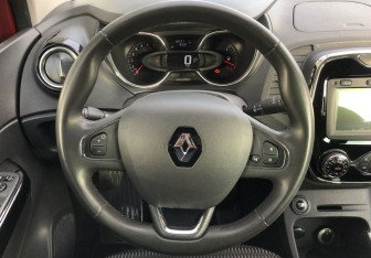 Подержанный автомобиль Renault Kaptur 2019 года (12 фото)