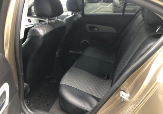 Подержанный автомобиль Chevrolet Cruze Sedan 2013 года (11 фото)