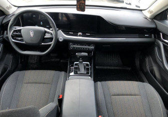 Подержанный автомобиль FAW Bestune B70 2023 года (10 фото)