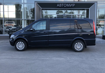 Подержанный автомобиль Mercedes-Benz Viano 2004 года (8 фото)