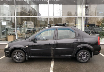 Подержанный автомобиль Renault Logan Sedan 2012 года (8 фото)