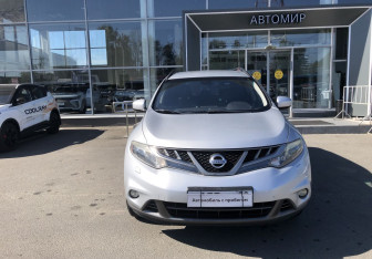 Подержанный автомобиль Nissan Murano Suv 2010 года (2 фото)