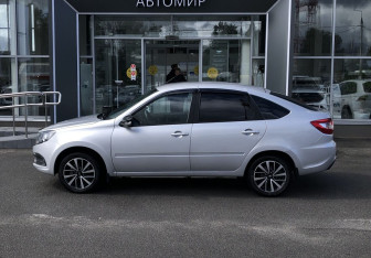 Подержанный автомобиль LADA (ВАЗ) Granta Liftback 2024 года (8 фото)