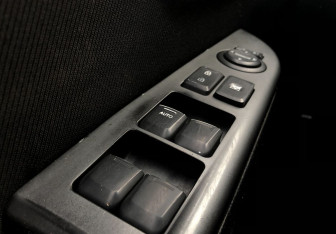 Подержанный автомобиль Kia Rio Sedan 2012 года (12 фото)