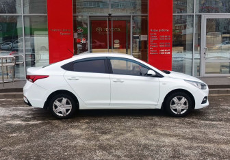 Подержанный автомобиль Hyundai Solaris Sedan 2019 года (4 фото)