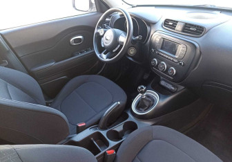 Подержанный автомобиль Kia Soul 2017 года (16 фото)
