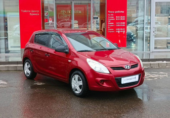 Подержанный автомобиль Hyundai i20 2009 года (3 фото)