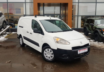 Подержанный автомобиль Peugeot Partner 2013 года (3 фото)
