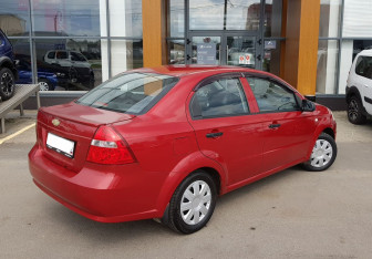 Подержанный автомобиль Chevrolet Aveo Sedan 2009 года (5 фото)