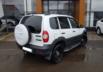 Подержанный автомобиль Chevrolet Niva 2017 года (5 фото)