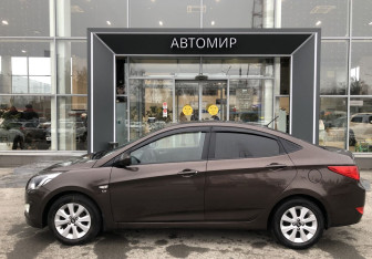 Подержанный автомобиль Hyundai Solaris Sedan 2016 года (8 фото)