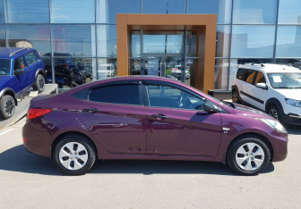 Подержанный автомобиль Hyundai Solaris Sedan 2013 года (4 фото)