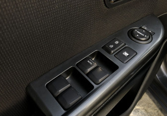 Подержанный автомобиль Kia Rio Sedan 2012 года (13 фото)